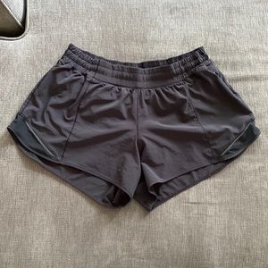 Lululemon hotty hot shorts 4”